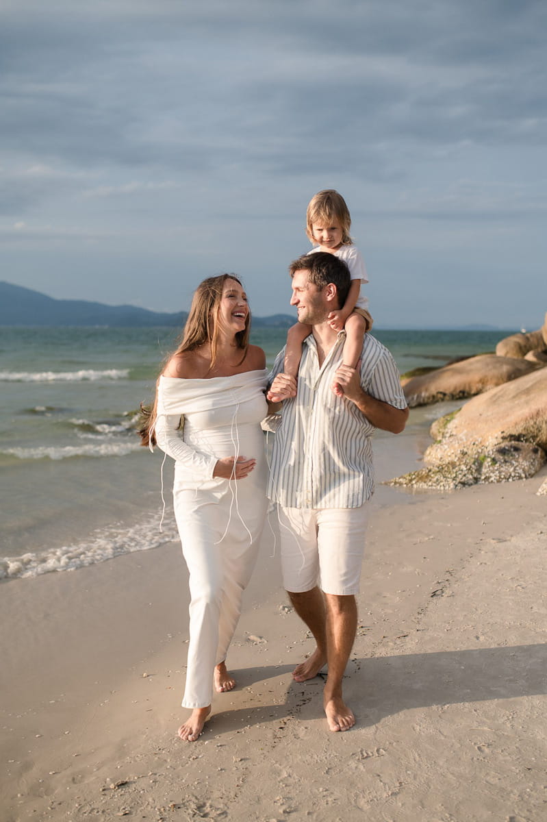 beach family photoshoot Florianopolis